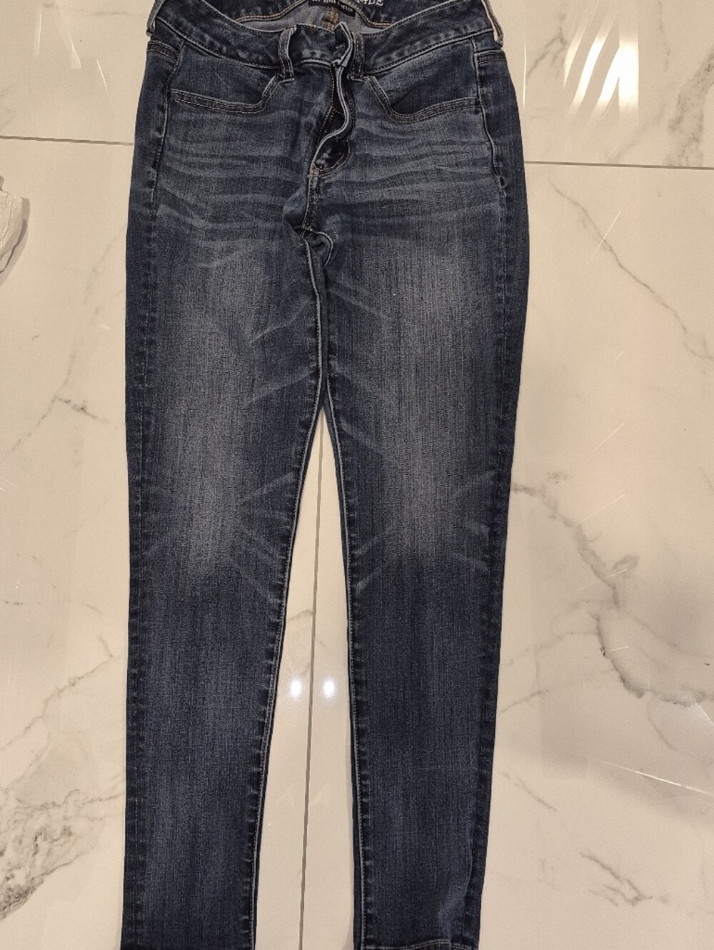American Eagle Outfitters Women's Dark Blue Ankle Crop Jeans